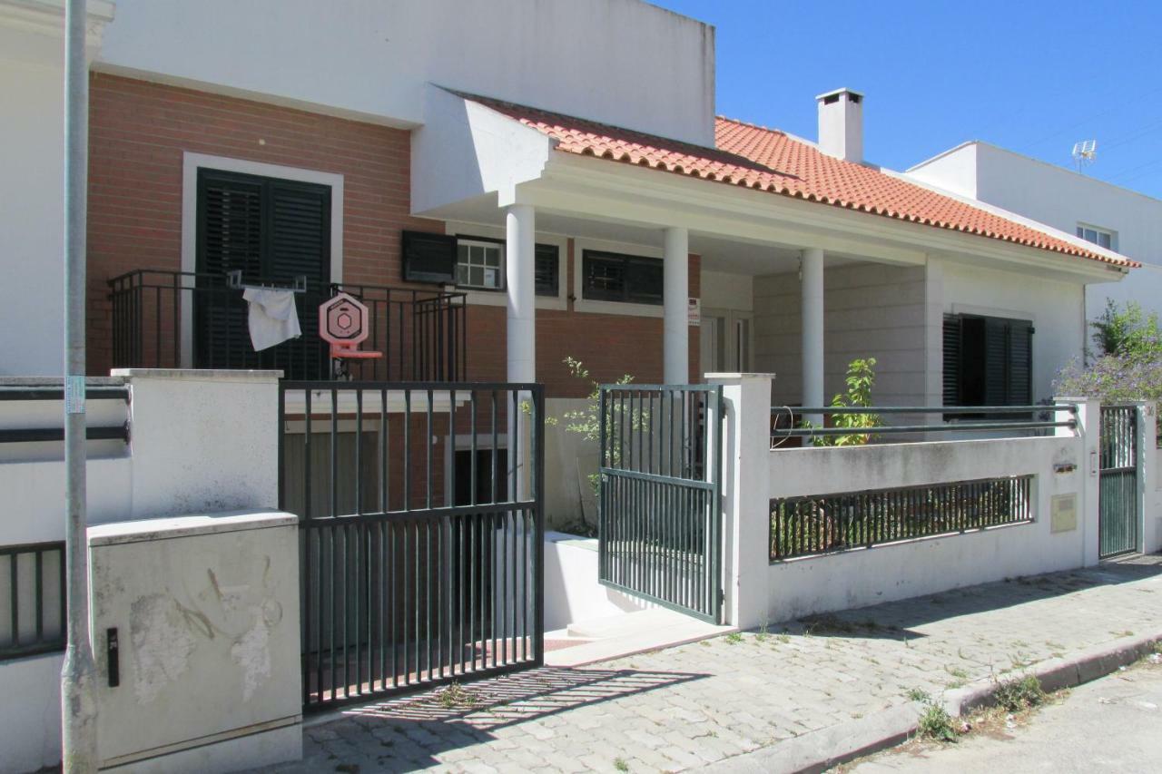 克洛伊奥斯 Residencial Marialva Park酒店 外观 照片